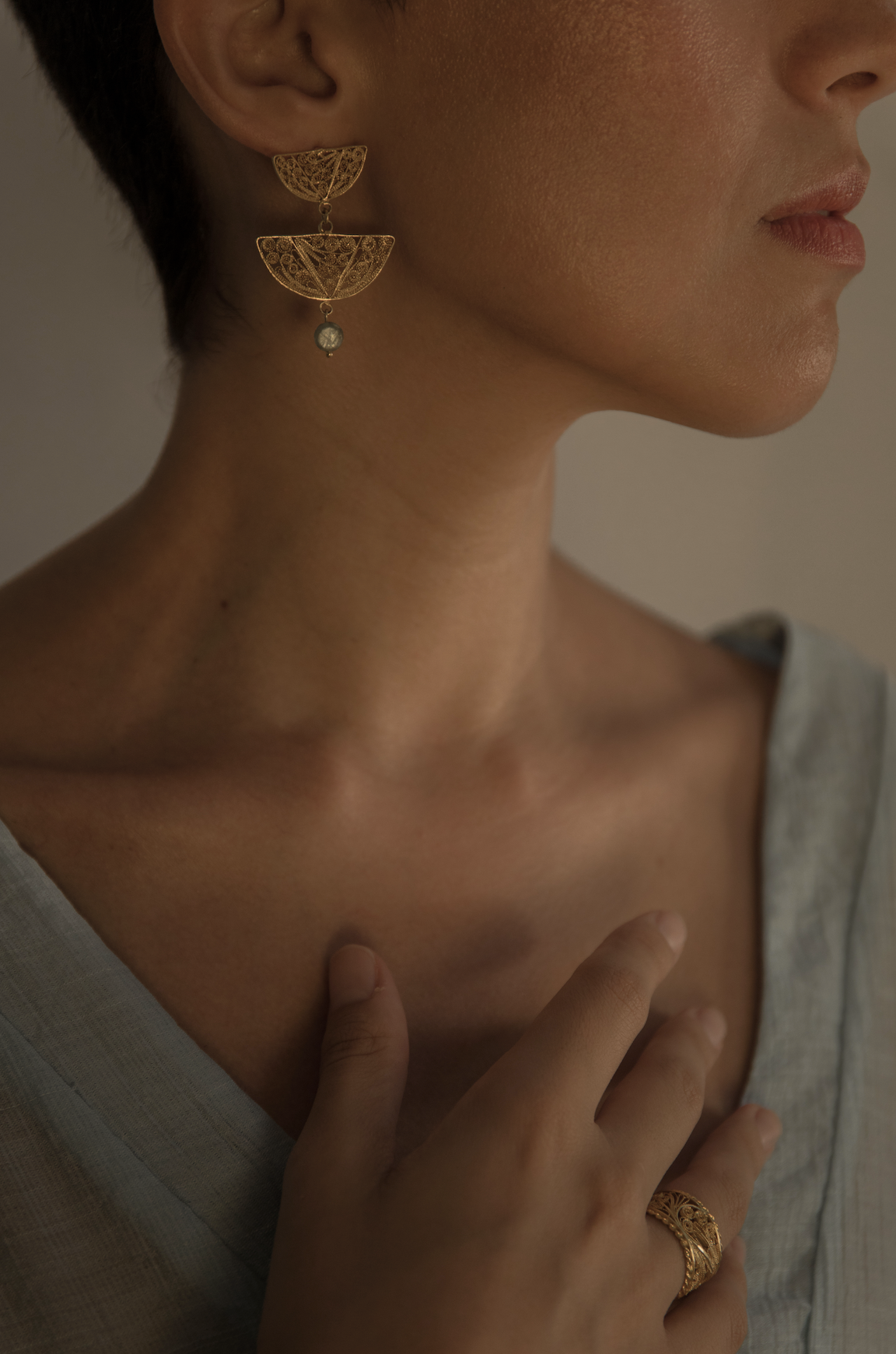 ARETES CLEOPATRA CON SODALITA