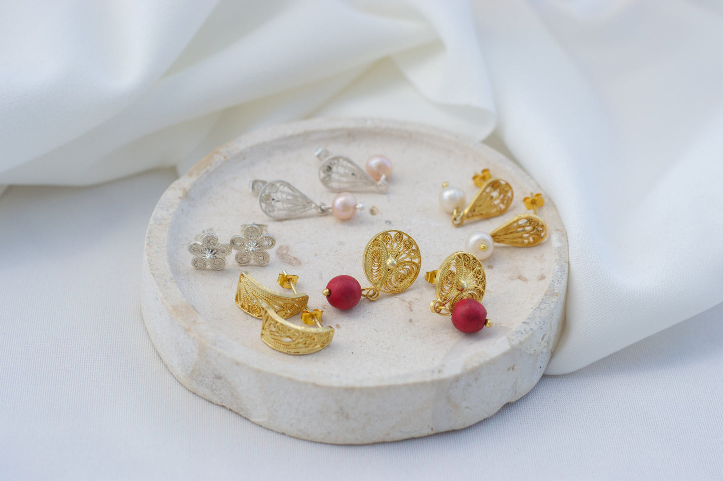 ARETES CORALINA