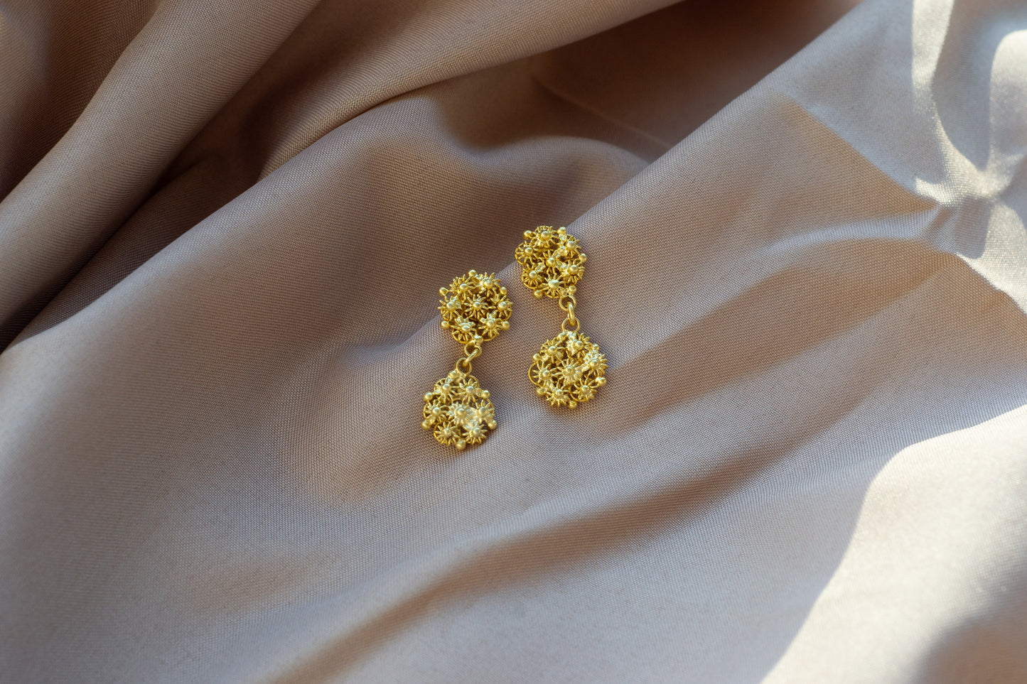 ARETES MIRZA DOBLES