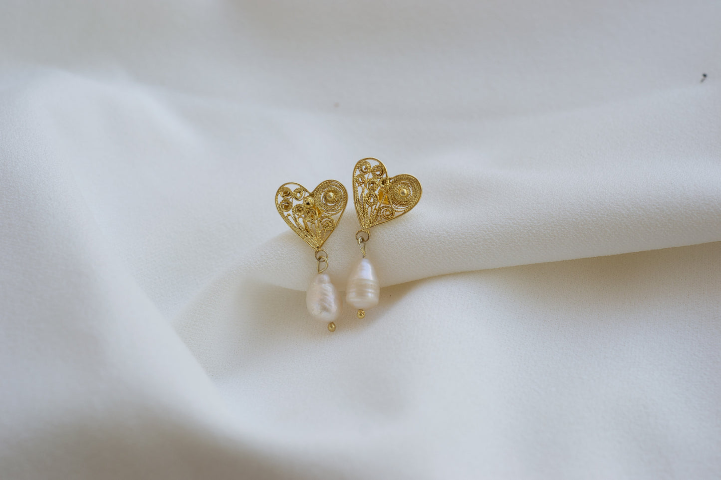 ARETES ROMANCE