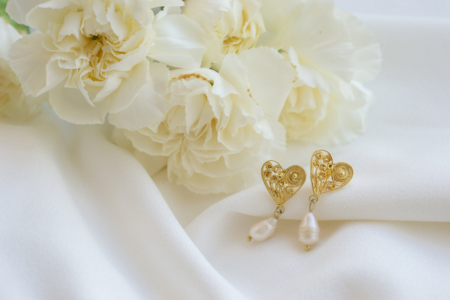 ARETES ROMANCE