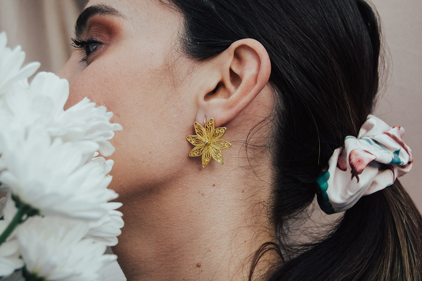 ARETES NOCHEBUENA