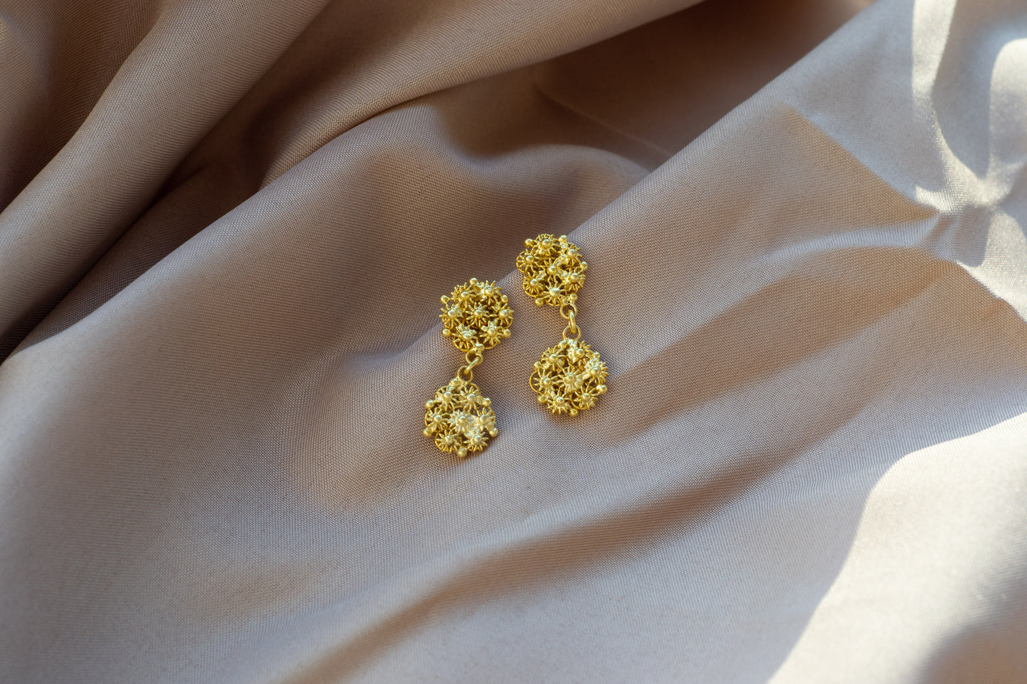 ARETES MIRZA DOBLES