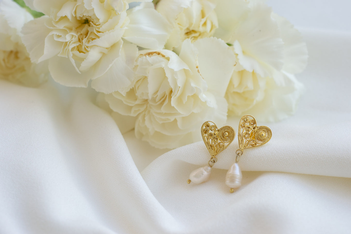 ARETES ROMANCE