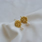 ARETES ROSETAS CON PERLA DE RÍO